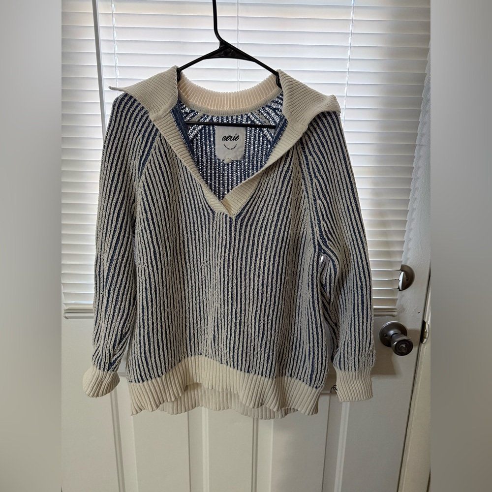 Aerie Navy and Cream Knit Sweater